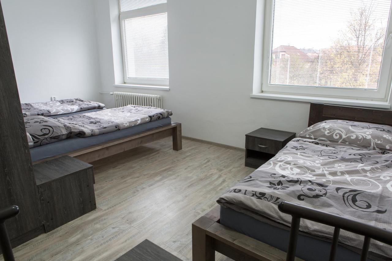 Kopacka Aparthotel Topoľčany Kültér fotó